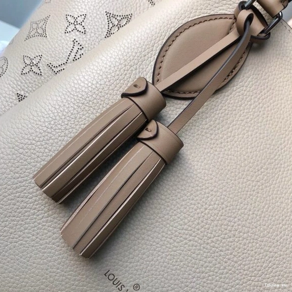 Affordable Louis Bag Vuitton Haumea 0813